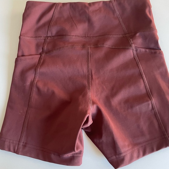 BROOKS Biker Shorts - Picture 3 of 3